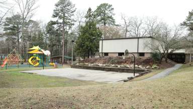 an image of the exterior of Worthdale park including the new playground